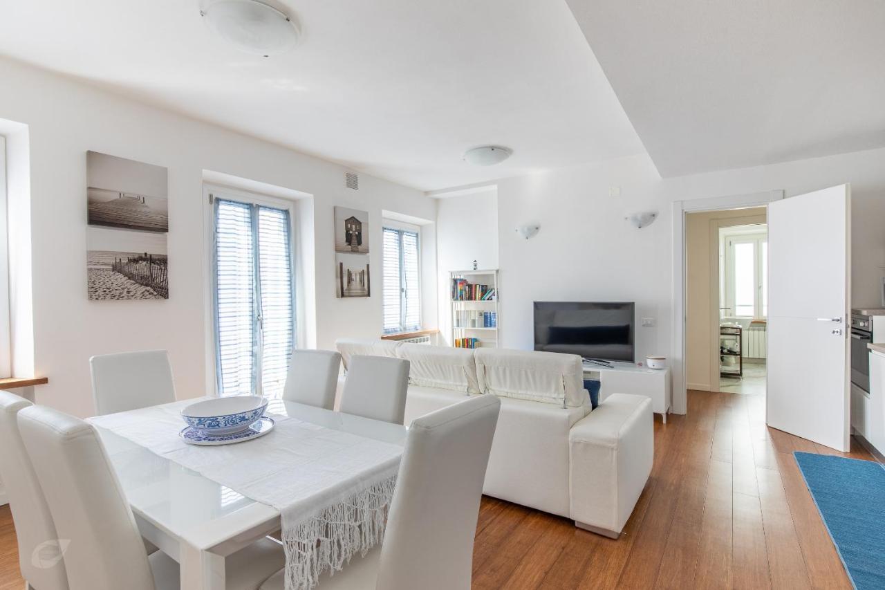Elena House White Apartment Βιαρέτζιο Εξωτερικό φωτογραφία