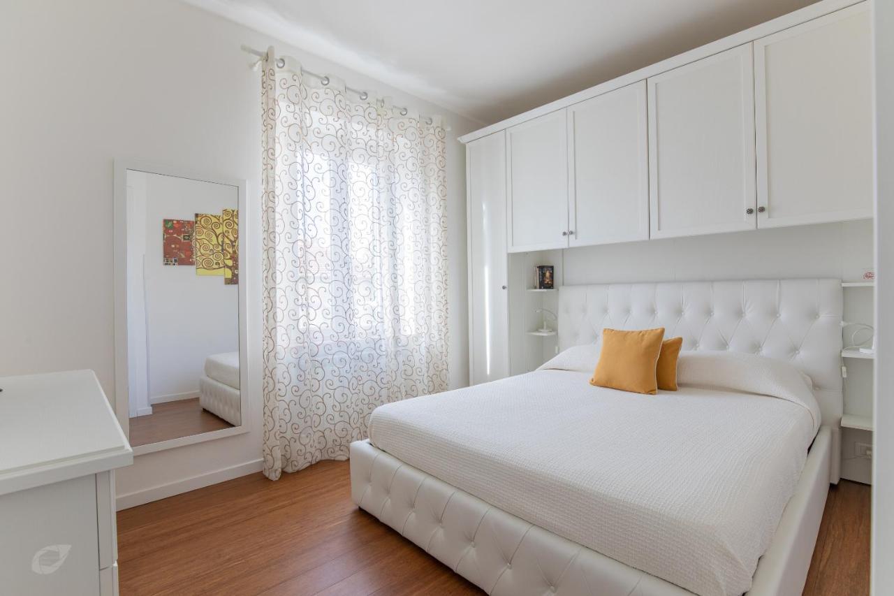 Elena House White Apartment Βιαρέτζιο Εξωτερικό φωτογραφία