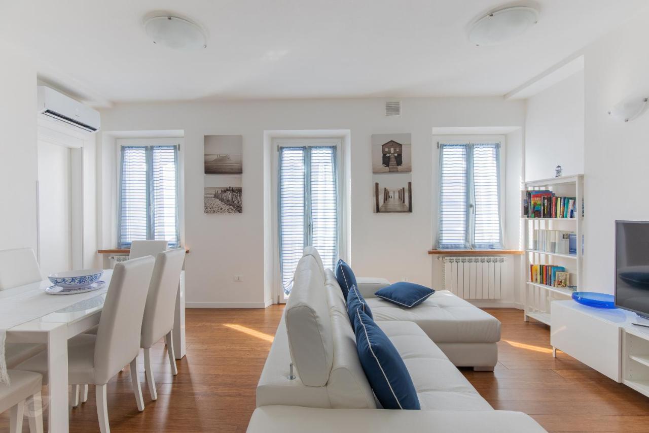 Elena House White Apartment Βιαρέτζιο Εξωτερικό φωτογραφία