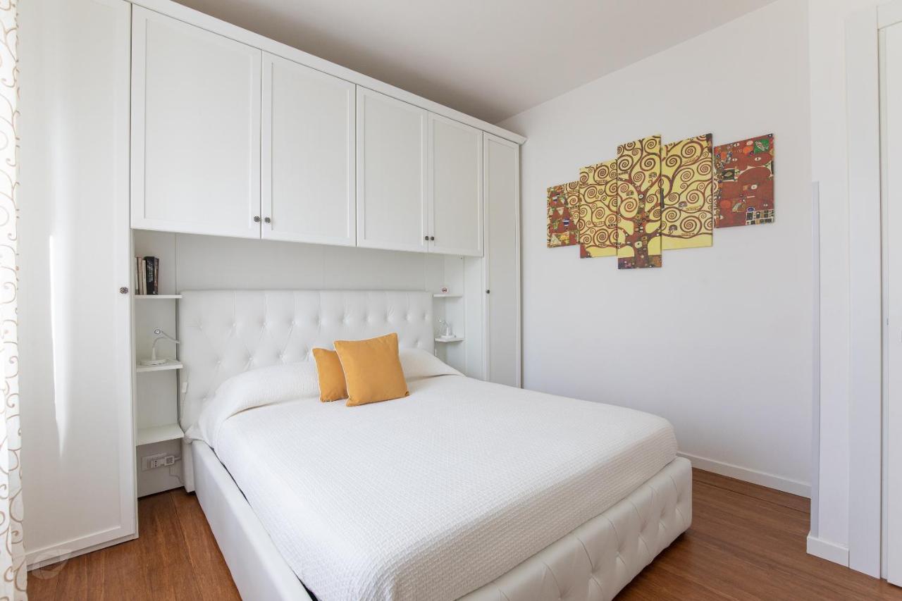 Elena House White Apartment Βιαρέτζιο Εξωτερικό φωτογραφία