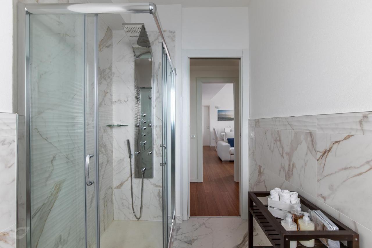 Elena House White Apartment Βιαρέτζιο Εξωτερικό φωτογραφία